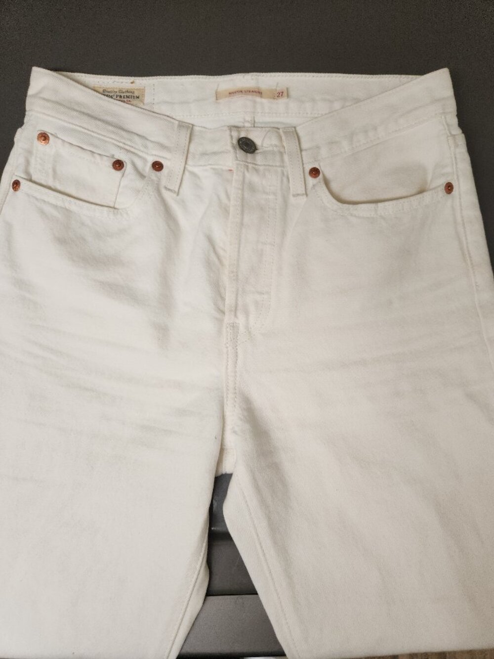 Levi's Wedgie Straight Size 27 Button Fly Off White 27x28 Womens Jean